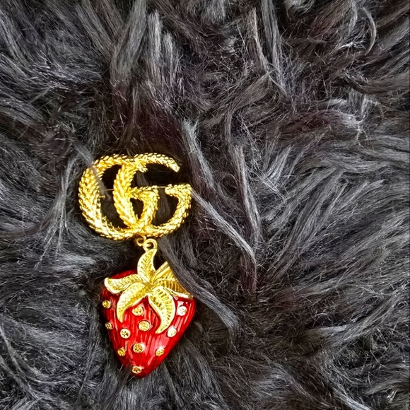 Gucci Gold and Red Brooch with Strawberry Charm - Picture 1 of 9